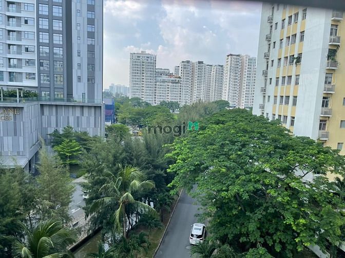 Hình ảnh Ban can ho sky garden , phu my hung , quan 7