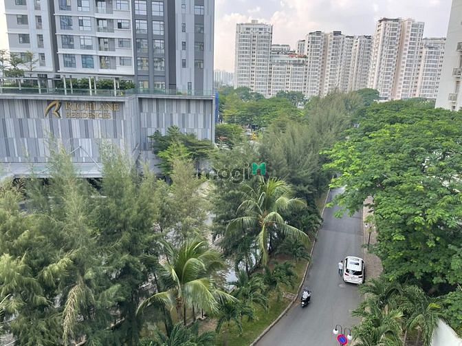Hình ảnh Ban can ho sky garden , phu my hung , quan 7