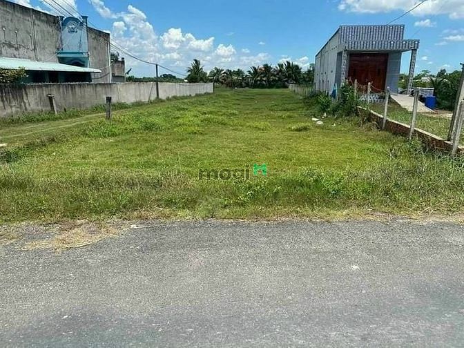 Hình ảnh Bán 107m2 đất gần trạm thu phí Đức Hòa, SHR. giá 1,2 tỷ.