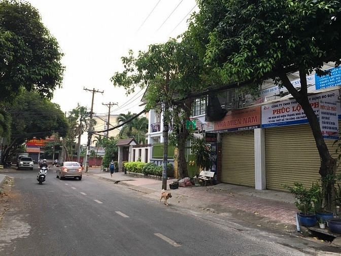 Hình ảnh Đất biệt thự song hành Xa Lộ Hà Nội ngay UBND quận 9,dt;314m2 (15x21)