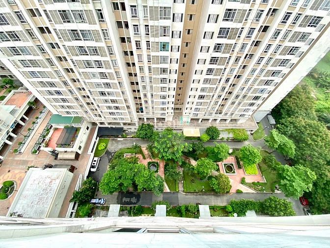 Hình ảnh Ban can ho sky garden , phu my hung , Diện Tích 56m2