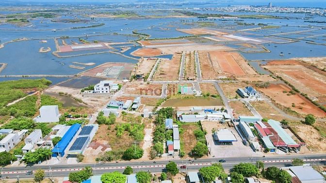 Hình ảnh Đất thổ cư mặt tiền sổ sẵn gần biển Long Hải