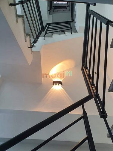 Hình ảnh Trung tâm Quận 1 - 2 mặt hẻm thông