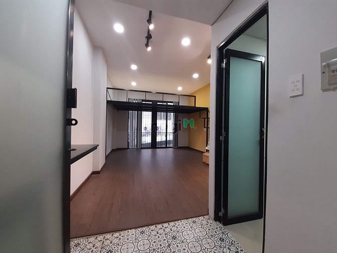 Hình ảnh Cho thuê Căn Hộ Ban Công Có Gác Studio Ngay Phan Đăng Lưu