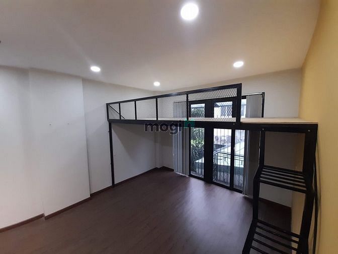 Hình ảnh Cho thuê Căn Hộ Ban Công Có Gác Studio Ngay Phan Đăng Lưu