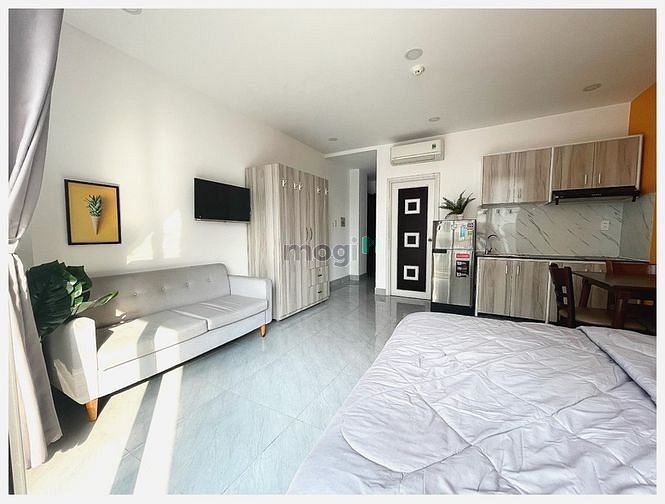 Hình ảnh CĂN hộ Ban công mới 100% full nội thất- mặt tiền đường