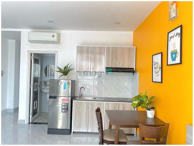 Hình ảnh CĂN hộ Ban công mới 100% full nội thất- mặt tiền đường