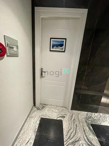 Hình ảnh BAN công FULL nội thất tại QUẬN 1