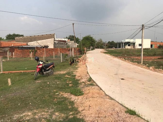 Hình ảnh Cần bán lô đất ở Đức Hoà,Long An