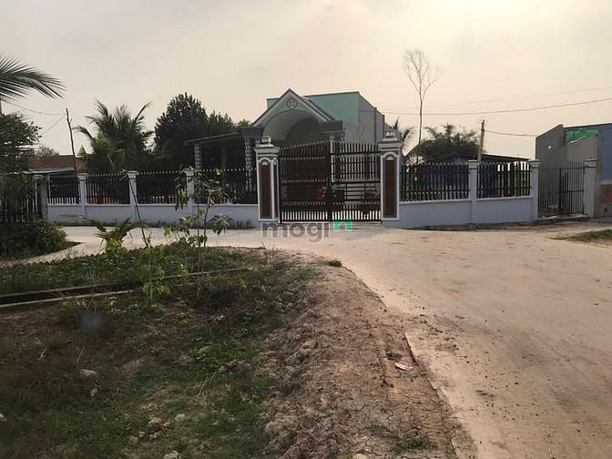 Hình ảnh Cần bán lô đất ở Đức Hoà,Long An