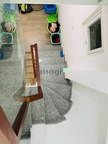 Hình ảnh (QUÁ RẺ )An Bình Quận 5, 35m2, sát bên Chợ Hòa Bình chỉ 3.8 tỷ