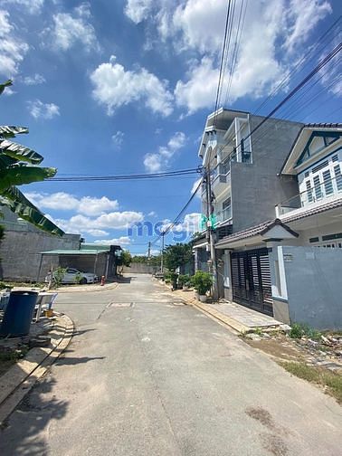 Hình ảnh Bán Gấp - Q.Thủ Đức, Phú Hữu, 80m2, hẻm xe hơi
