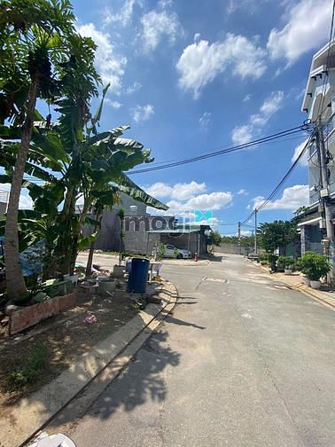 Hình ảnh Bán Gấp - Q.Thủ Đức, Phú Hữu, 80m2, hẻm xe hơi