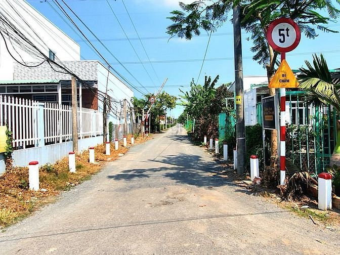 Hình ảnh Bán lô đất ở Cần Giuộc, có cả thổ và vườn (607m2), cách Q8 20 phút