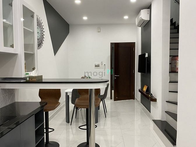 Hình ảnh CHDV mới xây_Full NT_Ban Công nhiều cây xanh_Q3