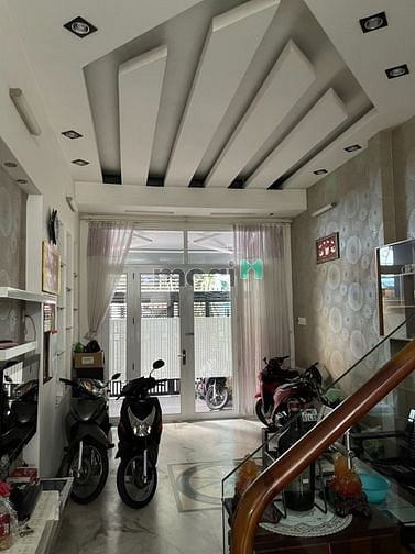 Hình ảnh Nhà đẹp 4x16m , HXH Trần Bình Trọng Q5