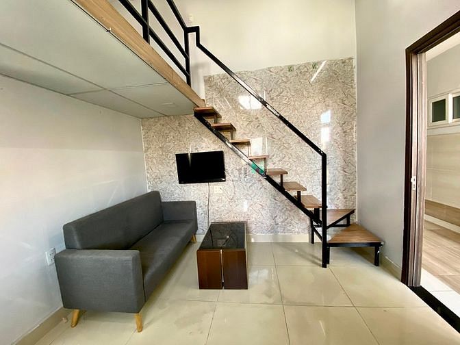 Hình ảnh Phòng máy giặt riêng, gác 1m8 full nội thất gần BigC Q7