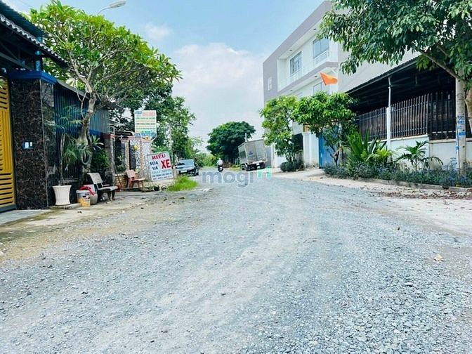 Hình ảnh ĐẤT XÃ NHUẬN ĐỨC, Dt : 20x35 = 705m2 ( có 41m2 thổ cư), giá 4.8 tỷ