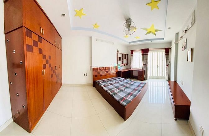 Hình ảnh Cho thuê nhà mới full nội thất 5PN đường Đồng Đen, P. 13, Tân Bình