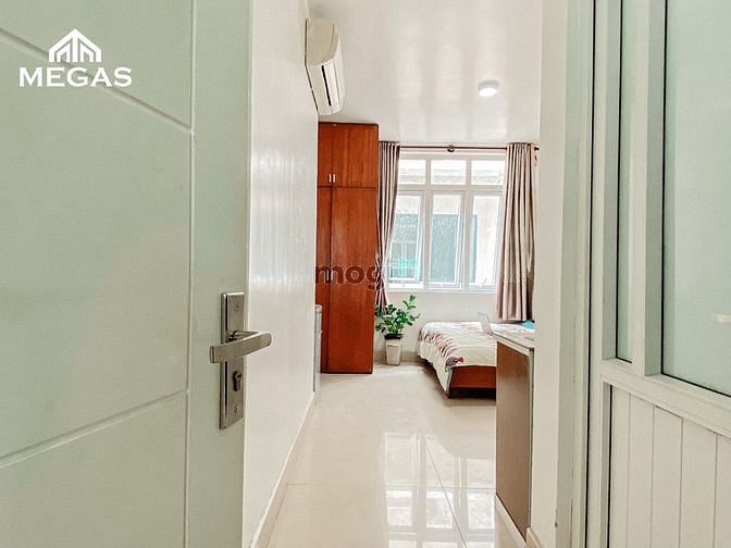 Hình ảnh Phòng STUDIO Nội thấy đầy đủ cửa sổ lớn ngay trung tâm Quận 7