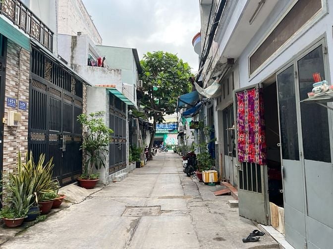 Hình ảnh Nhà mới xây đường Trương Phước Phan. Gía 6 tỷ.