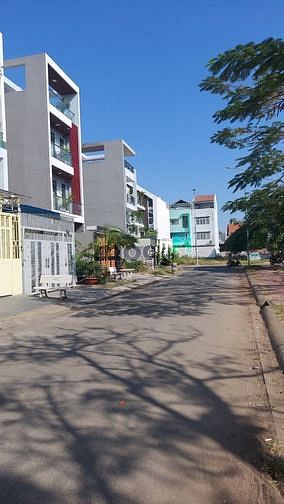 Hình ảnh Bán lô đất đường 16m dự án Công Ích - Bệnh viện Quận 2. 8mx24m, Sổ đỏ