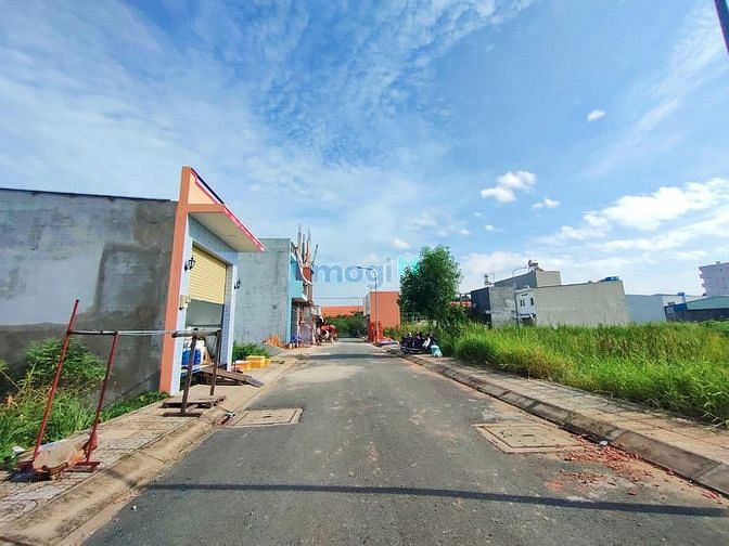 Hình ảnh Bán đất MT Nguyễn Thị Định, ngay UBND Cát Lái - 80m2 - 2tỷ4 SHR