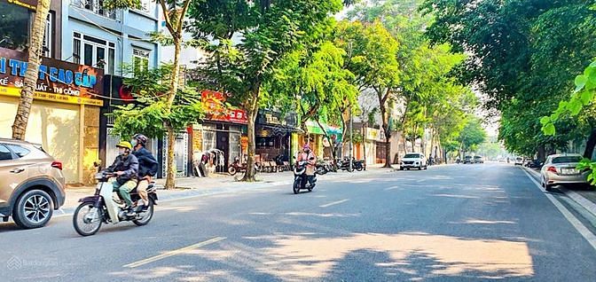 Hình ảnh Chính chủ gửi bán cực gấp 92m mặt phố Việt Hưng - Long Biên