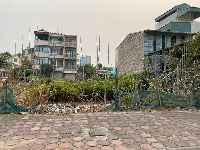 Hình ảnh Bán 138m đất đấu giá Thạch Bàn, thích hợp xây toà nhà văn phòng