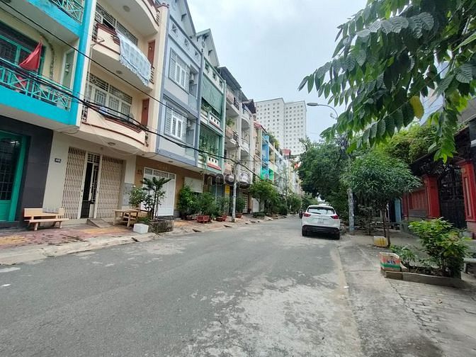 Hình ảnh Chính chủ cần bán 320m2 đất MT đường Khu Cao Lỗ, P4,Q8