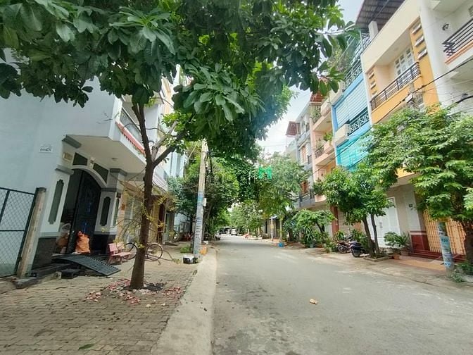 Hình ảnh Chính chủ cần bán 320m2 đất MT đường Khu Cao Lỗ, P4,Q8