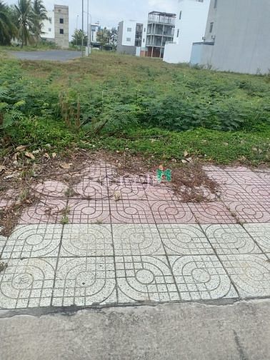 Hình ảnh Bán 80m2 đất Hưng Gia trung tâm TT Bến Lức. 800tr SHR CCngay