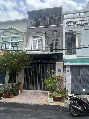 Hình ảnh Nhà 3 tầng, 79m2, Khu dân cư cao cấp, cách Vincom Thủ Đức 500m.