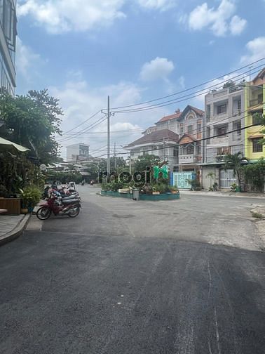 Hình ảnh Nhà 3 tầng, 79m2, Khu dân cư cao cấp, cách Vincom Thủ Đức 500m.