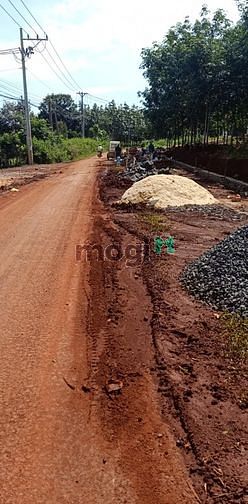 Hình ảnh Đất bán lộc ninh sát trung tâm thị trấn luôn ạ