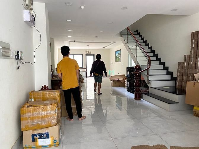 Hình ảnh Nhà đẹp KDC Bình Lợi cạnh ĐH Văn Lang có hầm cho Trang MB66.COM Chính Thức - MB 66 Uy Tín CHDV, KTX.