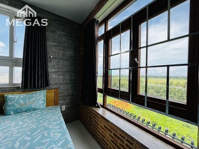 Hình ảnh Phòng Cửa Sổ Lớn Thoáng Mát Ngay Tân Sơn
