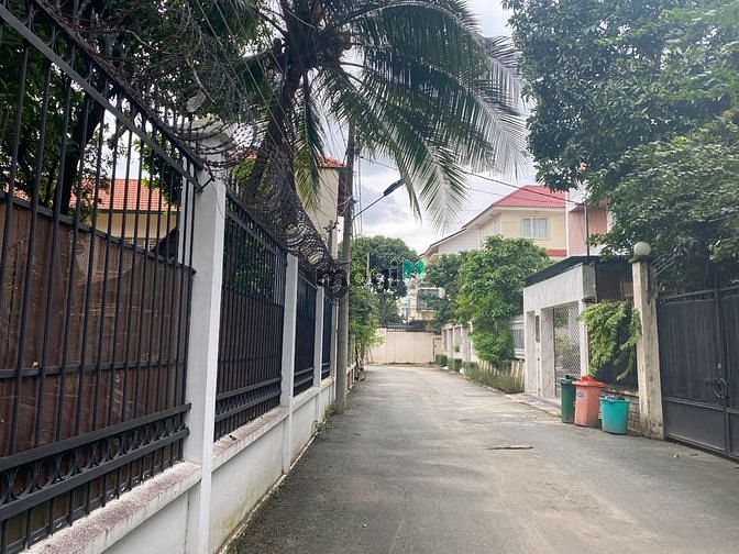 Hình ảnh Biệt thự khu Compound đường Trần Não, phường Bình An, Quận 2