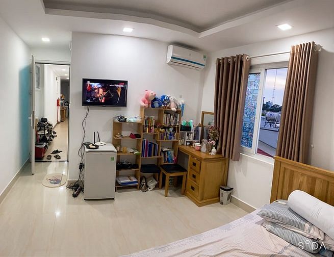 Hình ảnh Phòng full nội thất , hai cửa sổ thoáng mát, giờ giấc tư do.