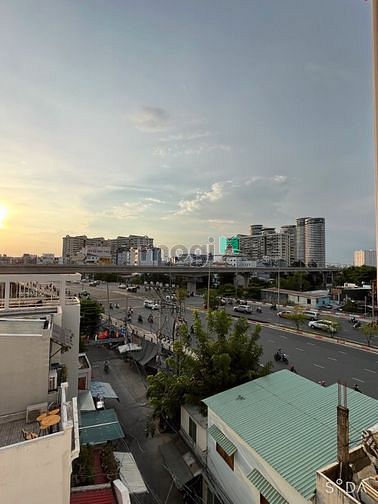 Hình ảnh Phòng full nội thất , hai cửa sổ thoáng mát, giờ giấc tư do.