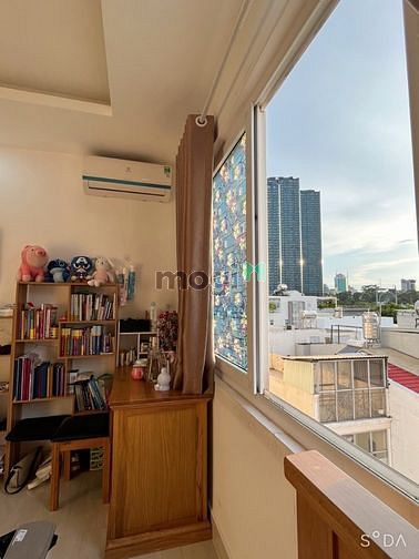 Hình ảnh Phòng full nội thất , hai cửa sổ thoáng mát, giờ giấc tư do.