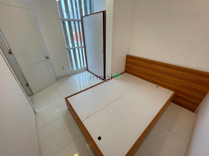 Hình ảnh Cho thuê CHDV 1PN full nội thất. Gần ngã tư Phú Nhuận