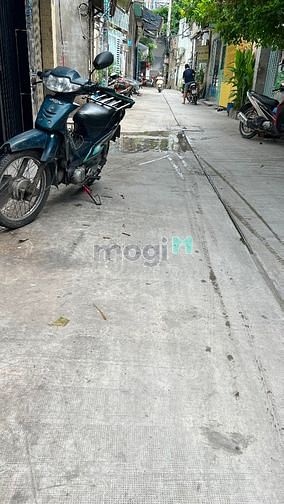 Hình ảnh Bán nhà HXH quận Bình Tân, giá rẻ 60m2