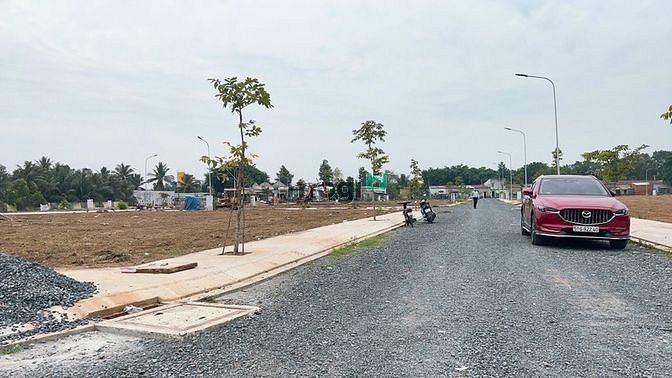 Hình ảnh bán đất 2mt quốc lộ 50 giá 1tỷ sổ hồng