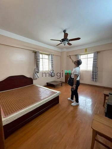 Hình ảnh Chưa đến 2 Tỷ. Chung cư Đền Lừ, Lô Góc View Hồ Đền Lừ.