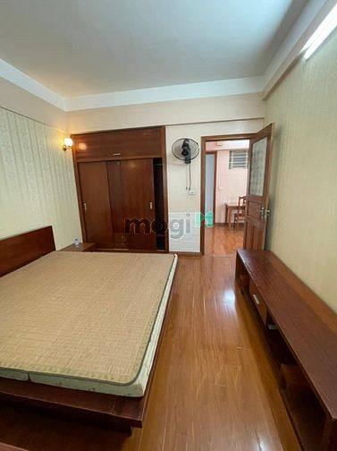 Hình ảnh Chưa đến 2 Tỷ. Chung cư Đền Lừ, Lô Góc View Hồ Đền Lừ.
