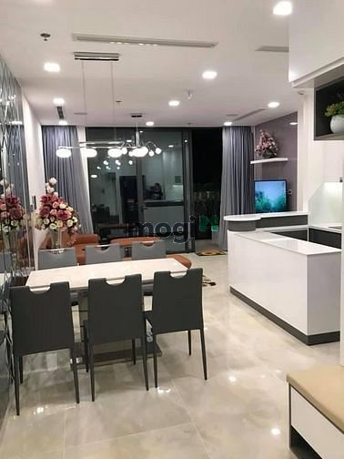 Hình ảnh Mình cần bán căn Vinhome quận 1 , 78 m2, Full NT , SH,  12  tỷ