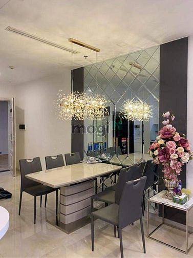 Hình ảnh Mình cần bán căn Vinhome quận 1 , 78 m2, Full NT , SH,  12  tỷ