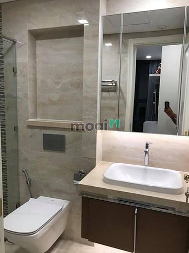 Hình ảnh Mình cần bán căn Vinhome quận 1 , 78 m2, Full NT , SH,  12  tỷ