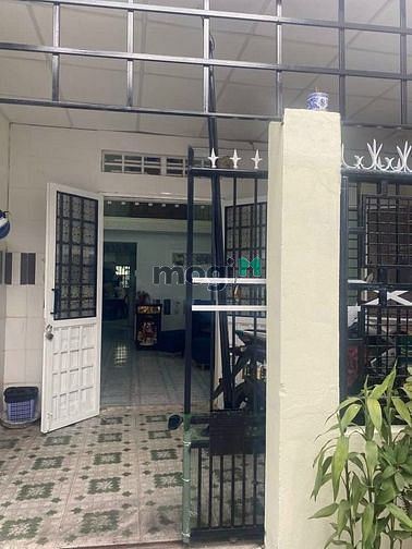 Hình ảnh bán nhà cấp 4 gác đúc 2 mặt kiệt tôn đản